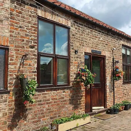 Entire Cottage- Suit Couple Or Family 2, Max 5 Appartement *