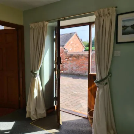 Entire Cottage- Suit Couple Or Family 2, Max 5 * York